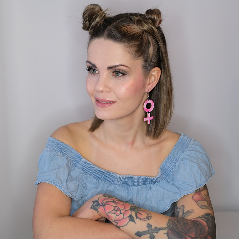 Eeva Vaaleanpunaiset Eeva-korvakorut