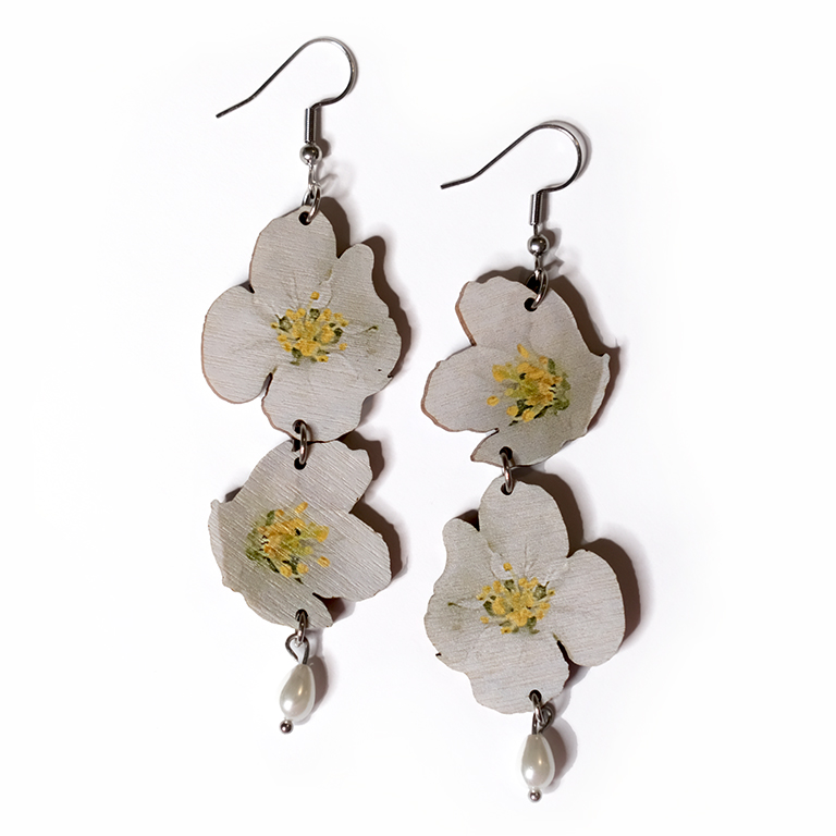 Omppuliinat valkoinen helmi Omenan kukka-korvakorut