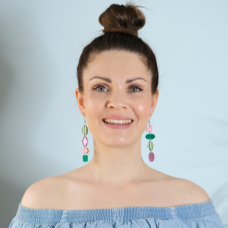 Aatos 2 Moniosaiset värikkäät korvikset